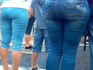 Gros cul dansant en jean,