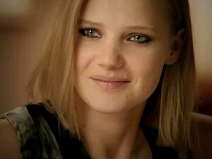 Joanna Kulig Nue dans Elles (2011)