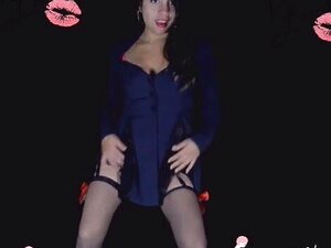 Fille mexicaine de l'extérieur de la ville