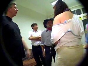 3 Bengals pour Charly 13 (Scène Max). 3 Bengels pour Charly