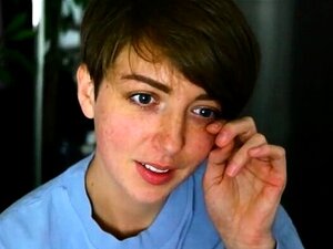 Assistez à la plus caliente des soirées en solo avec Ariana Marie,