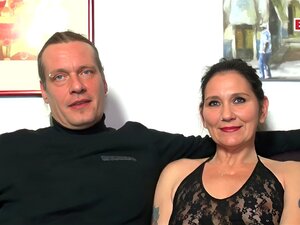 Femme âgée allemande souhaite la 1ère fois homme + homme + femme