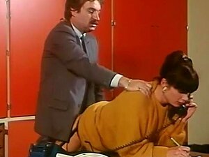 Regardez L'Initiation D'une Femme Mariee maintenant ! - Classique,
