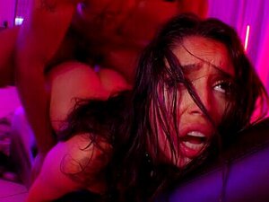 Vanessa Sky : Anal + Creampie Swallow !