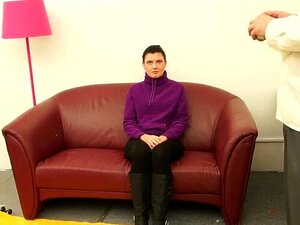 Le premier casting porno de Veronika