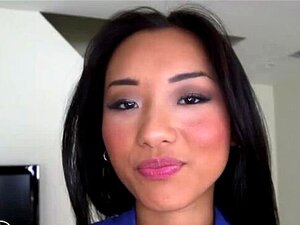 BANGBROS - La mignonne asiatique Alina Li baise si bien, reçoit une