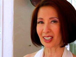 Une MILF polonaise adore les grosses bites. Une MILF dans la