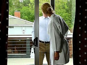 nouveau modèle en gorge profonde