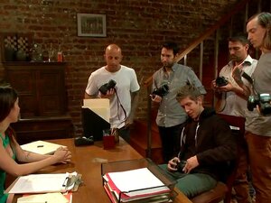 Im Your Biggest Fan Paparazzi Gangbang. Dans cette mise à jour de jeu