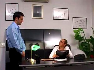 Salope espagnole mature baisée durement dans le cul