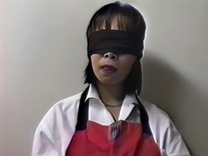 Je pense qu'une femme mariée lèche un œuf