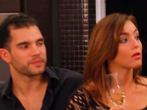 Des échangistes dégueulasses profitent d'un sexe de groupe massif