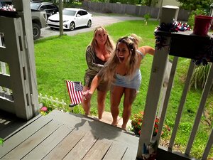 PUTAIN ÇA SORT - Le Retour Des Melons-belle-tante Melons2 Remorque 1