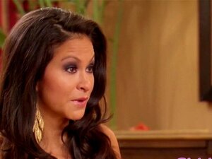 Gros groupe de libertins en chaleur pour du sexe. Ces filles chaudes