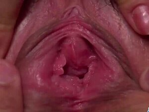 Scènes chaudes de porno sale le long de la femme de ménage