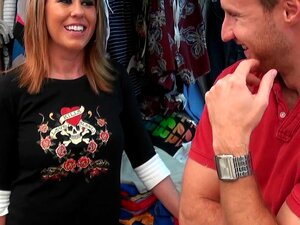 MilfHunter - Putain de pantalon sexy, Levi et moi sommes allés à la