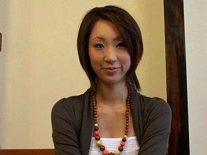 fille chinoise dansant