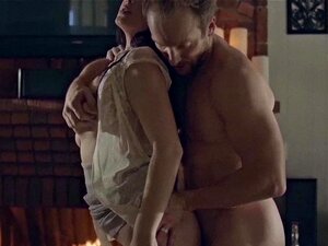 HOWLIN POUR TOI - vidéo de musique porno hard brune aux gros seins