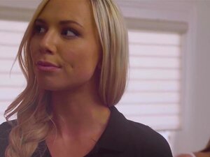 Vidéo Sweet Heart - Naomi Swan reçoit un massage par la sexy Aidra