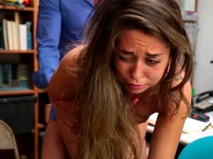 Shane Blair, voleuse prise en flagrant délit dans le centre