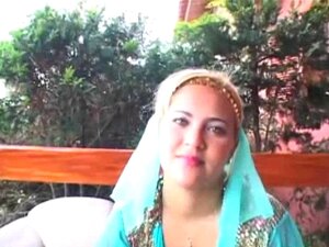 Putain arabe se fait bien marteler !!!