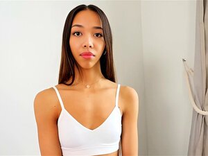 L'Ébène Asiatique Brésilienne Super Maigre Lia Lin Baise Son