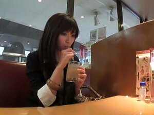Fabuleuse salope japonaise dans une scène incroyable de MILF JAV