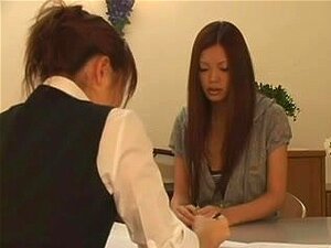 Lesbo Massage Parlor deux Partie 1