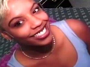 Une amateur vintage ébène se fait lécher et baiser