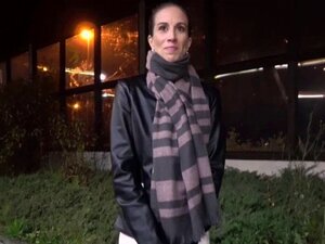 Sexe nocturne en plein air à la gare. Ali Bordeaux La nuit, sexe en