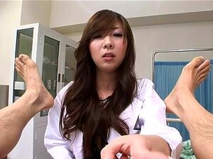 Porno cosplay : Beautés cosplay d'Asiatiques aux gros seins - Diverse