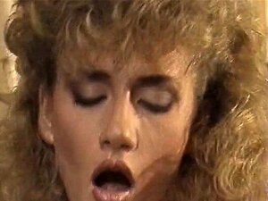 Amber Lynn dans un film de sexe classique