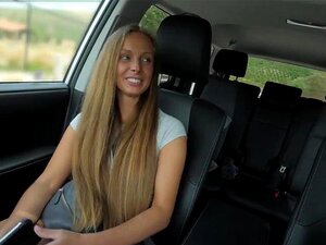 Kinuski - Milf russe en chaleur Kinuski