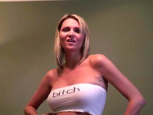 Sissy a besoin d'un gros chibre noir. Sissy a besoin d’un gros