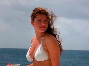 Survival Island (2005) - Kelly Brook 3 - Slowmotion