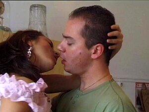 Une nana française se fait baiser dur en anal et fait du sexe oral