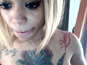 Petite belle-mère dansant - à fond - webcams sexuelles gratuites 20