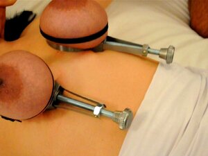 seins attachés