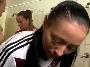 Sexe brutal, soumission mignonne en HD et beau-père éjacule dans la