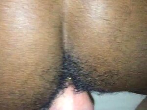 Gros blanc baise à cru dans un cul noir sale