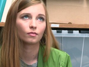 Un criminel adolescent à ongles. Une criminelle adolescente à ongles