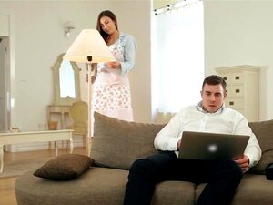 Vidéo BabesNetwork : Félicité. Parfois, le mari de Conny Carter