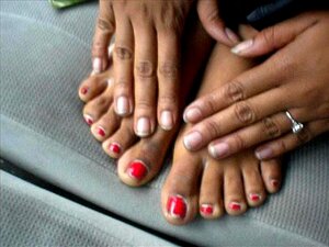 Hood Chic Red Toenails