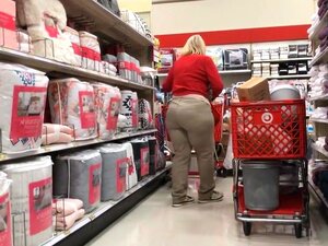 Employée cible de gilf avec un gros cul pt 3, ce sera le dernier