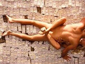 Margot Robbie baise durement sur ScandalPlanetCom