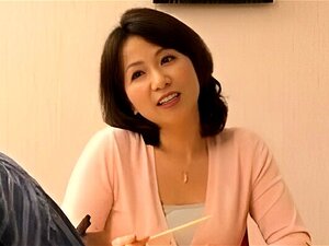 Sexe Avec Mon stepaunt Chaud Japonais Asiatique Dans La Cuisine À La