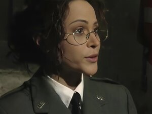 Une militaire décide de jouer avec son mari et demande aux