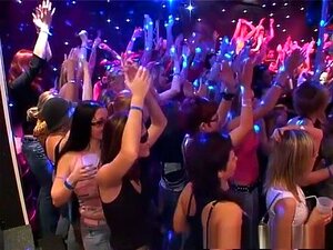 Incroyable pornstar dans un clip porno de groupe amateur fabuleux. Ces