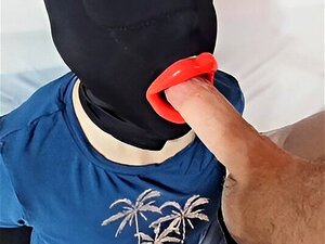 Utiliser les nouvelles LÈVRES de BIMBO sur une marionnette à bite