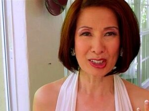 La salope asiatique Chun adore les grosses queues fraîches